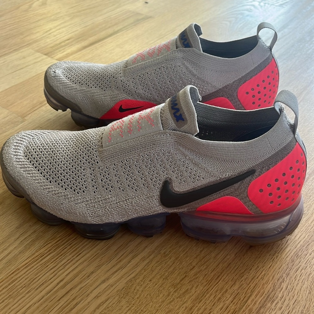 Nike Air Vapormax Moc 2 Moon Particle shoes